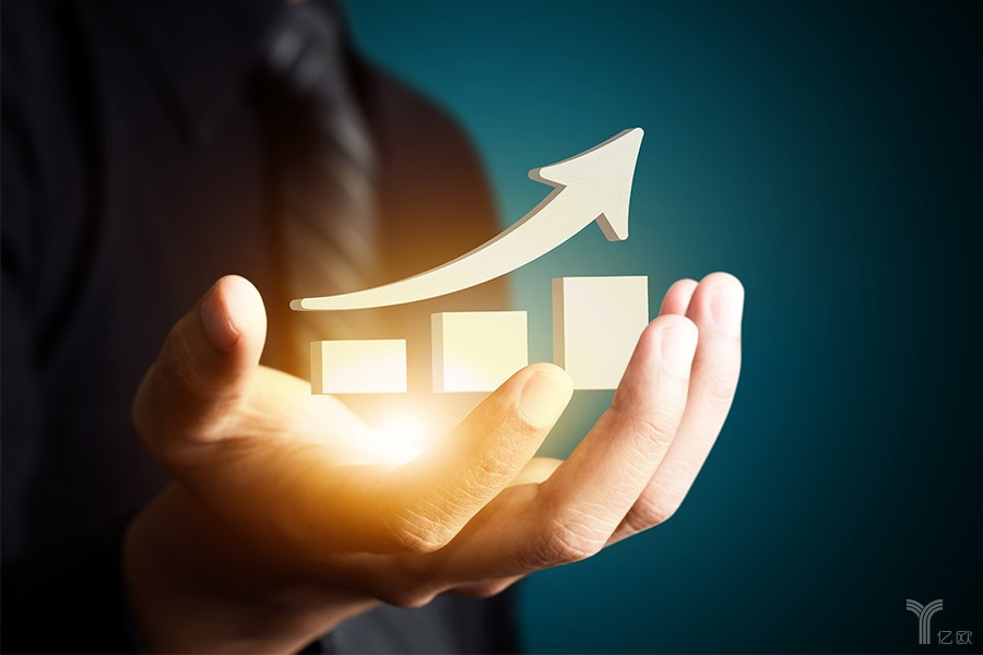 如何利用巅峰国际数据精准开发海外客户？